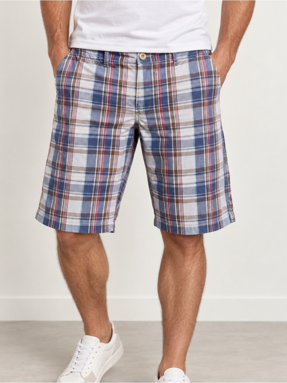 American Eagle Outfitters Plaid Shorts in Blue and Brown Size 28